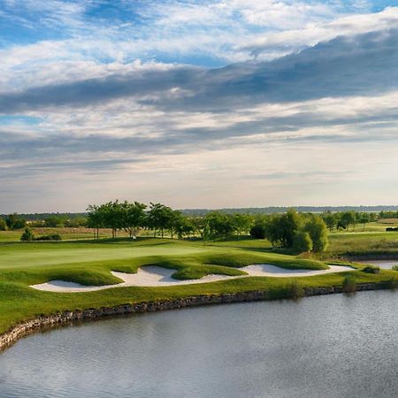 Luxury Lighthouse Golf Villa บัลชิค ภายนอก รูปภาพ